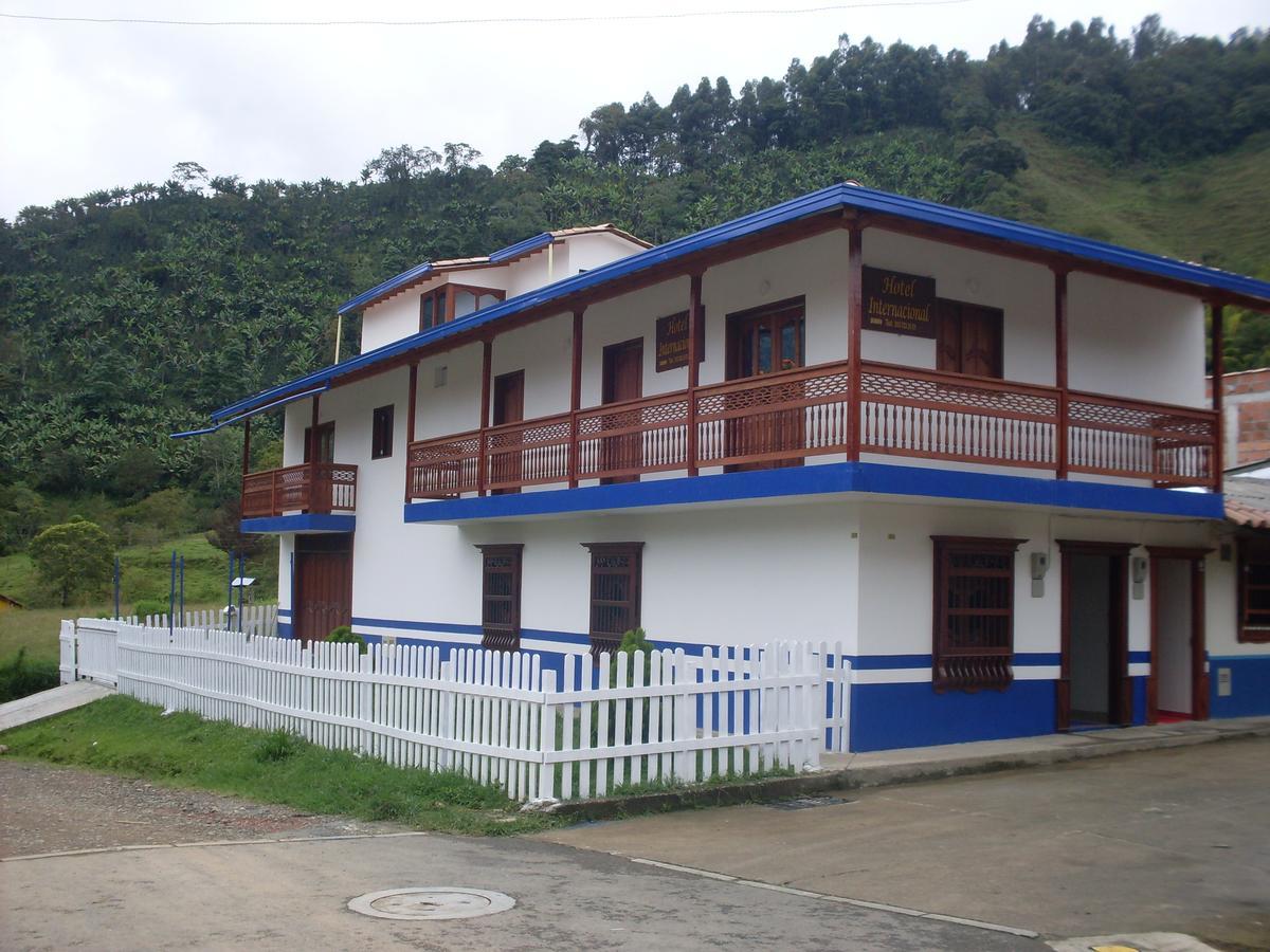 Hotel Internacional Jardín Exterior photo